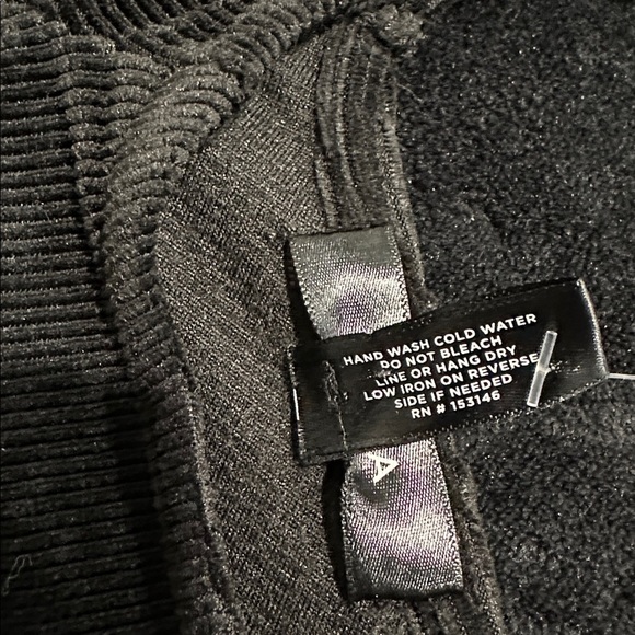 AQUA Ruched Long Sleeve Black Top - Picture 7 of 7